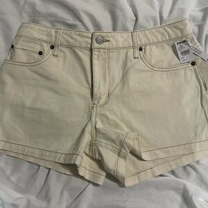 Tilly's Cream Denim Shorts SIZE: 27